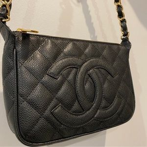 CHANEL Black Quilted Caviar Leather Vintage Timeless Pochette